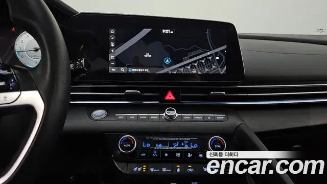 Hyundai The New Avante Hybrid 2020 — Photo 16/20