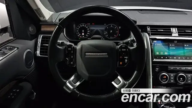 Land Rover Discovery 5 2019 — Şəkil 10/20