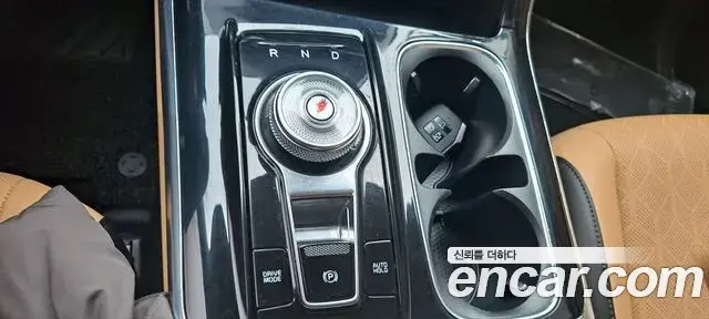 Kia Carnival 2021 — Photo 11/20