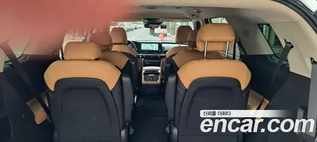Kia Carnival 2021 — Photo 17/20