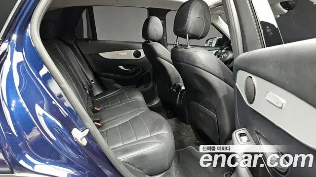 Mercedes-Benz GLC-Class 2018 — Photo 20/30