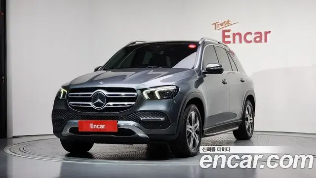 Mercedes-Benz GLE-Class 2020 — ფოტო 7/20