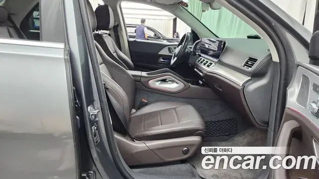 Mercedes-Benz GLE-Class 2020 — ფოტო 3/20