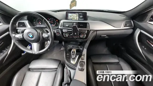 BMW 3 Series 2018 — Şəkil 11/32