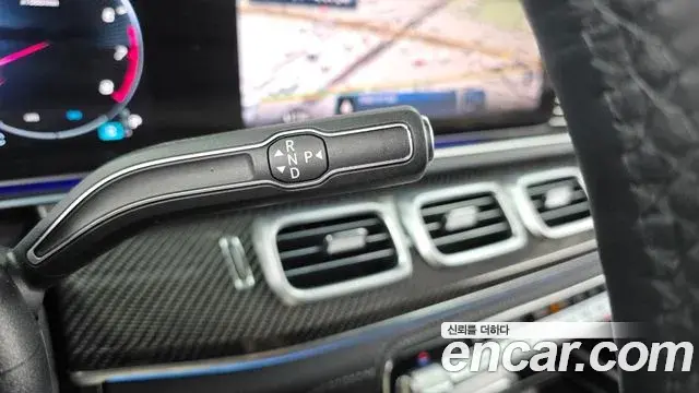 Mercedes-Benz GLE-Class 2025 — Photo 12/34