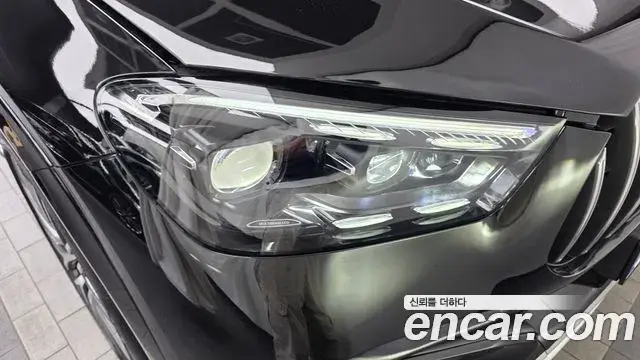 Mercedes-Benz GLE-Class 2025 — Photo 33/34