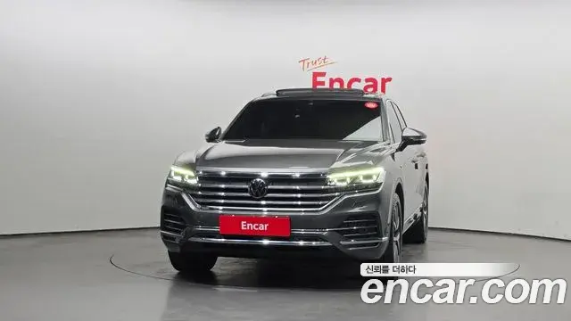 Volkswagen Touareg 2023 — Şəkil 10/20
