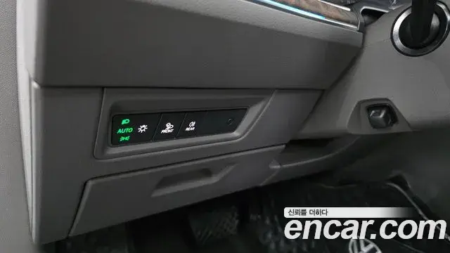 Volkswagen Touareg 2023 — Şəkil 8/20