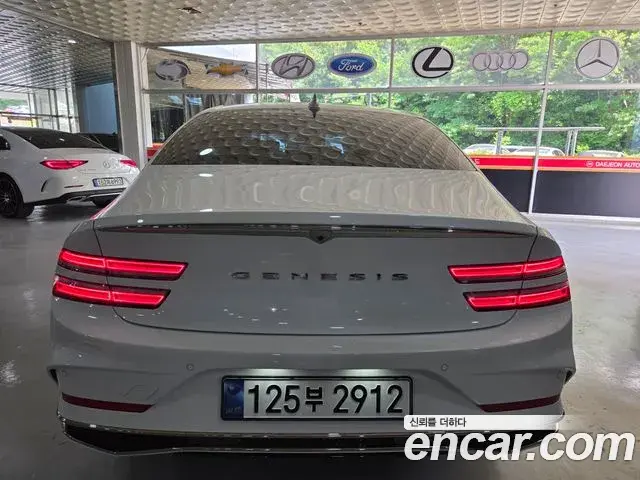 Genesis G80 2026 — Şəkil 13/16