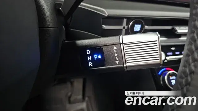 Hyundai Santa Fe 2025 — Photo 11/33