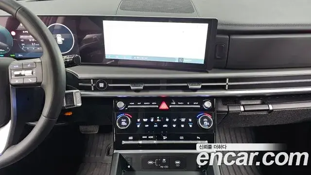 Hyundai Santa Fe 2025 — Photo 19/33