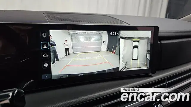 Hyundai Santa Fe 2025 — Photo 23/33