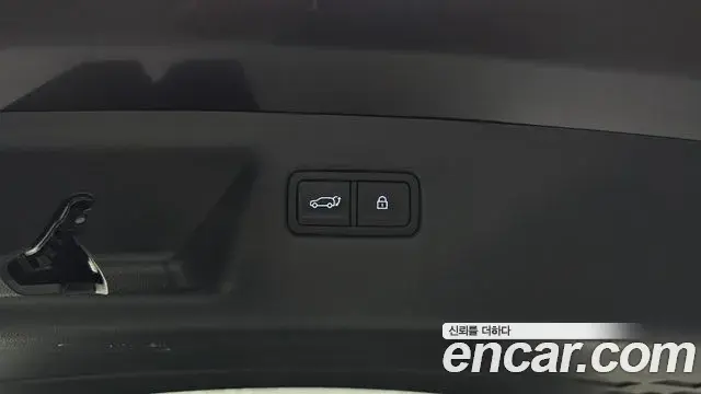 Hyundai Santa Fe 2025 — Photo 13/33