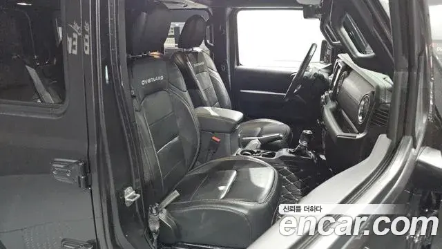 Jeep Wrangler 2020 — Şəkil 12/31