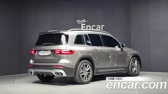 Mercedes-Benz GLB-Class 2025 — Şəkil 17/30
