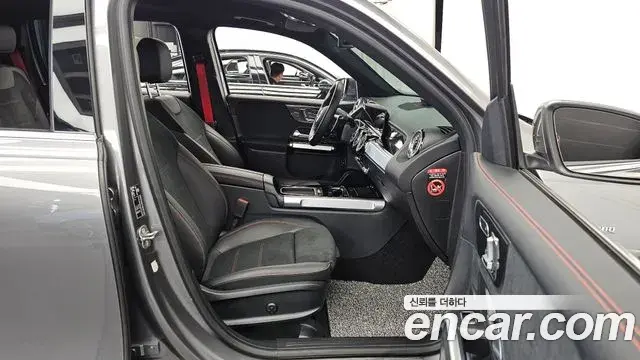 Mercedes-Benz GLB-Class 2025 — Şəkil 8/30