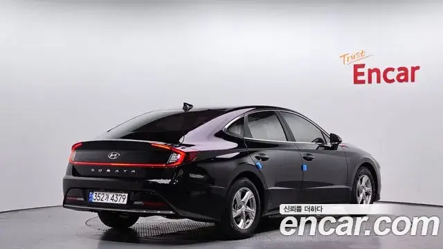Hyundai Sonata Hybrid 2022 — Photo 16/20