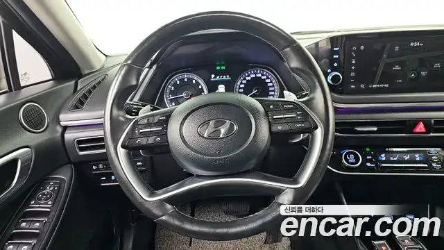 Hyundai Sonata Hybrid 2022 — Photo 2/20