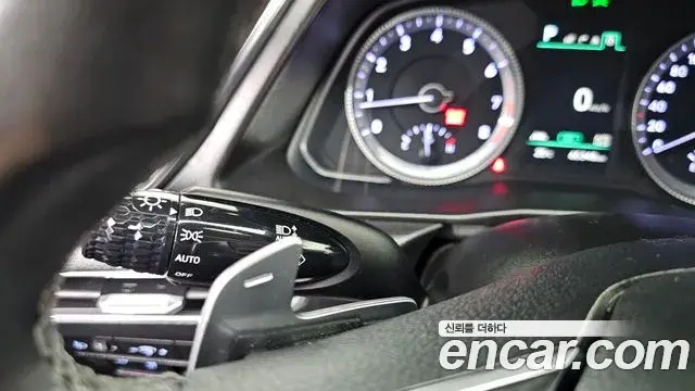 Hyundai Sonata Hybrid 2022 — Photo 3/20