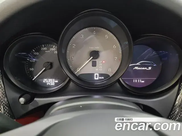 Porsche Macan 2023 — Photo 3/20
