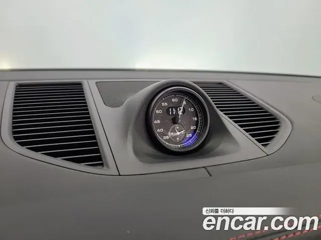 Porsche Macan 2023 — Photo 15/20
