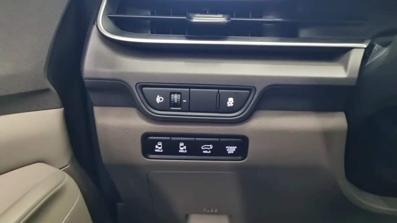 Kia Carnival 2025 — Photo 10/18