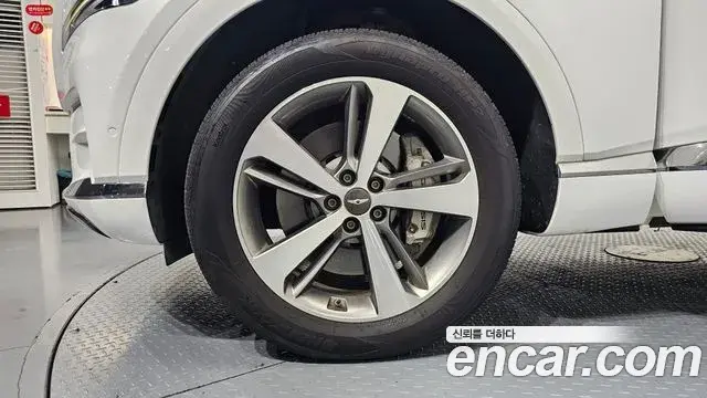 Genesis GV80 2021 — ფოტო 12/31