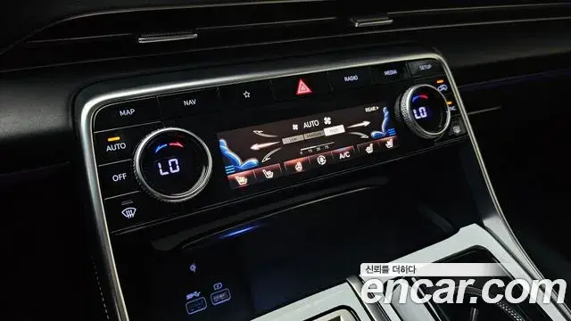 Genesis GV80 2021 — ფოტო 10/31