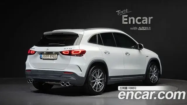 Mercedes-Benz GLA-Class 2021 — Фото 1/20