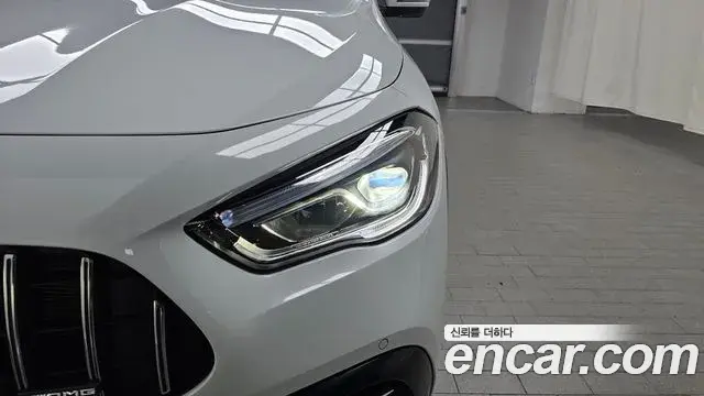 Mercedes-Benz GLA-Class 2021 — Şəkil 1/32