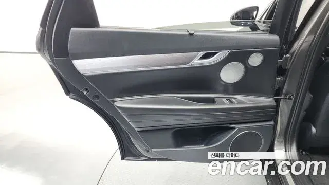 Genesis G80 2021 — Photo 12/39