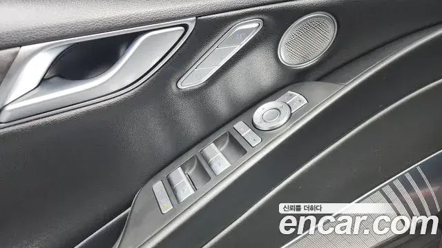 Genesis G80 2021 — Photo 21/39