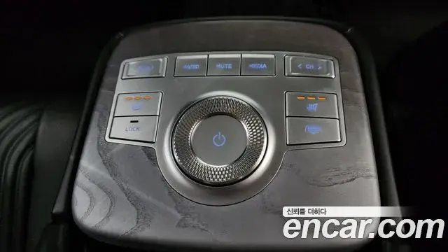 Genesis G80 2021 — Photo 37/39
