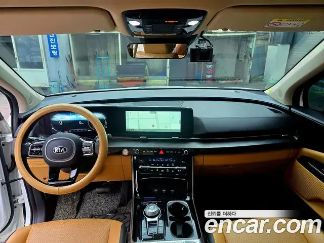 Kia Carnival 2021 — Photo 14/20