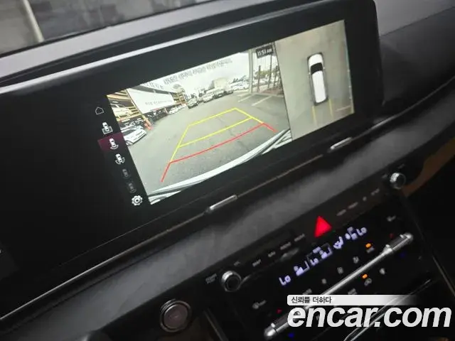 Kia Carnival 2021 — Photo 18/20