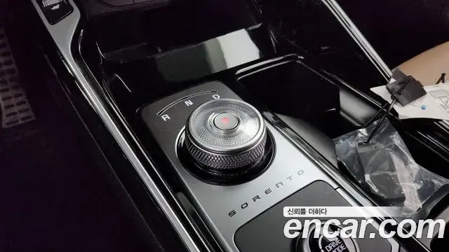 Kia Sorento 2024 — Şəkil 8/36