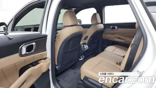 Kia Sorento 2024 — Şəkil 27/36