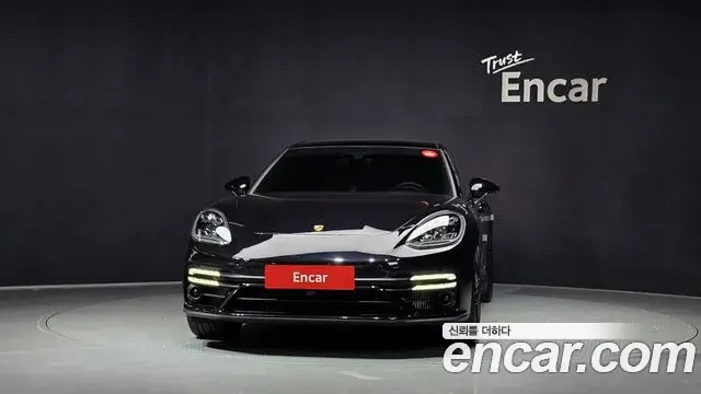 Porsche Panamera 2023 — Фото 3/20