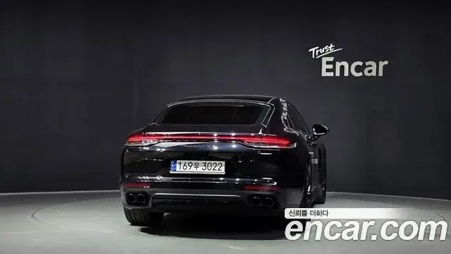 Porsche Panamera 2023 — Фото 4/20