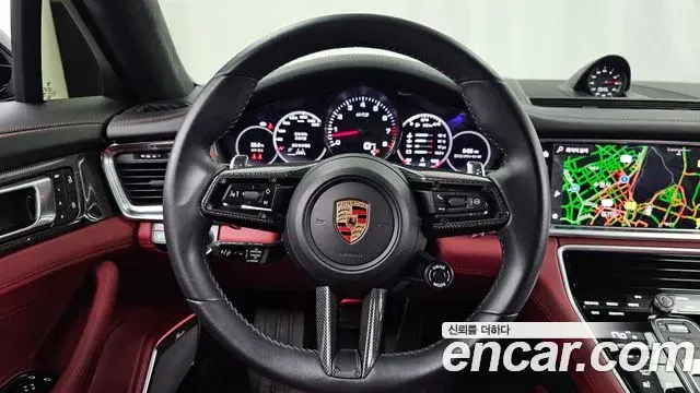 Porsche Panamera 2023 — Фото 13/20