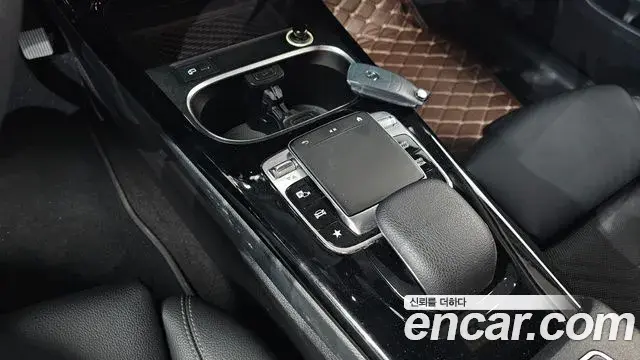 Mercedes-Benz A-Class 2020 — Фото 19/20