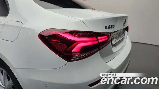 Mercedes-Benz A-Class 2020 — ფოტო 22/30