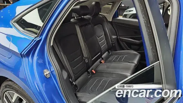 Volkswagen Jetta 2022 — Şəkil 1/20