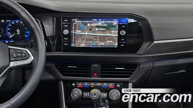 Volkswagen Jetta 2022 — Şəkil 18/20