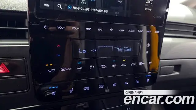 Hyundai Staria 2023 — Фото 17/20