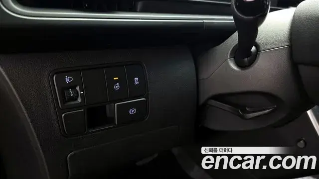 Hyundai Staria 2023 — Photo 15/32