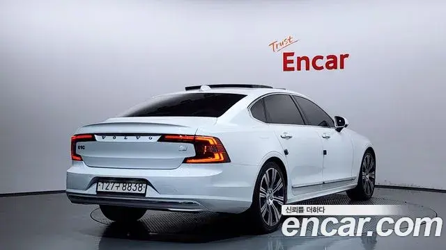 Volvo S90 2021 — Фото 2/20