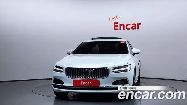 Volvo S90 2021 — Фото 3/20