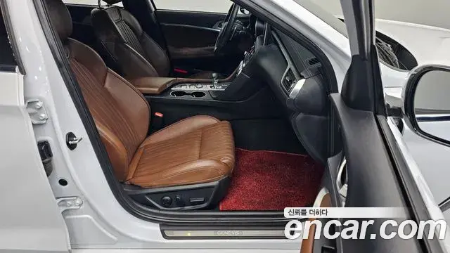 Genesis G70 2019 — ფოტო 25/32