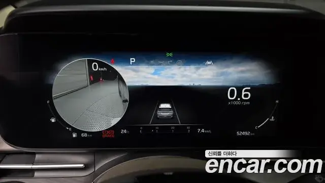 Kia Carnival 2023 — Фото 8/20